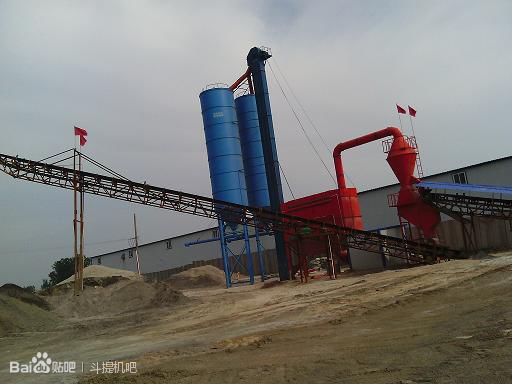 提升機安裝完畢遠景圖 提升機安裝完畢遠景圖