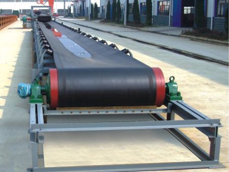 皮帶輸送機(jī)